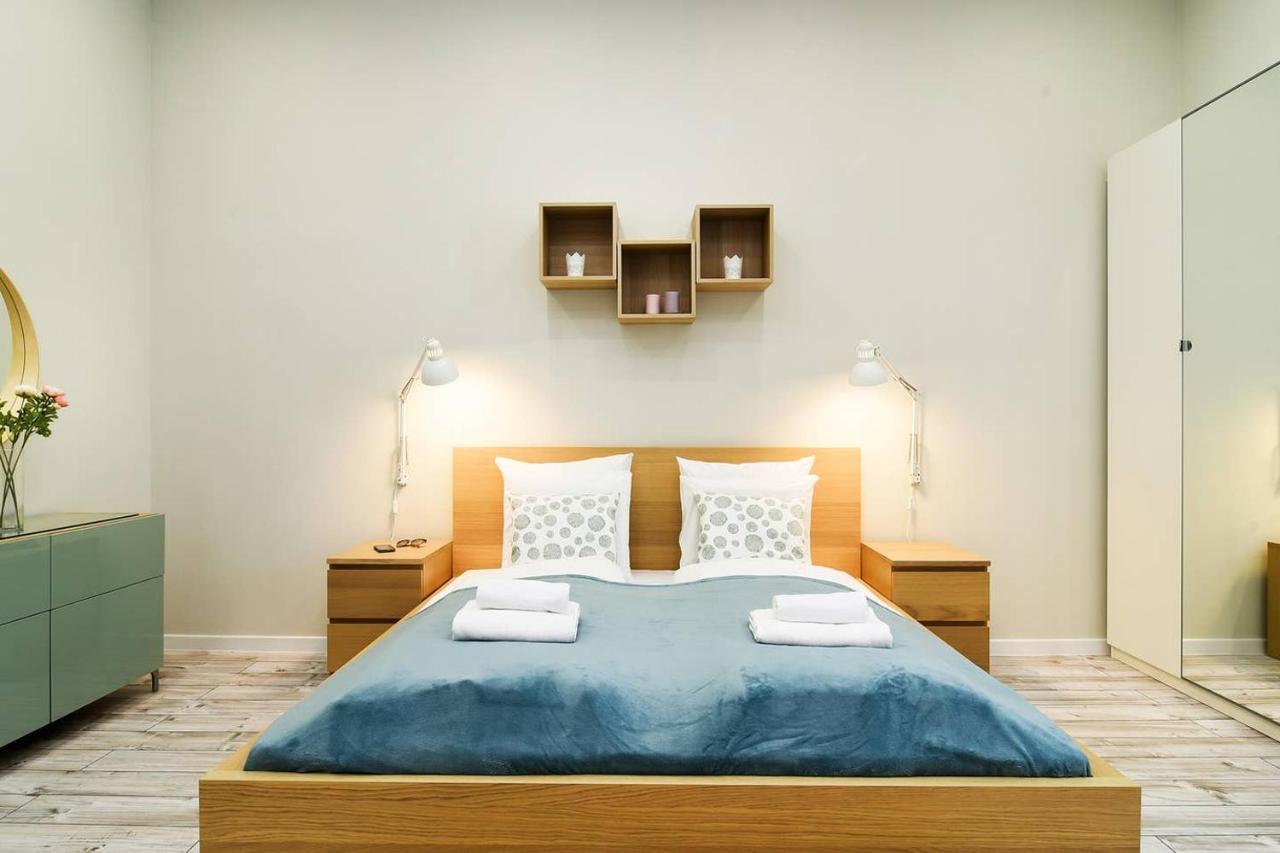 Ultra Central And Stylish Apartment With Ac Budapest Luaran gambar