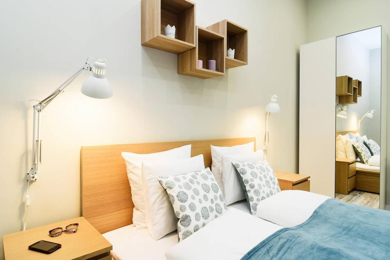 Ultra Central And Stylish Apartment With Ac Budapest Luaran gambar