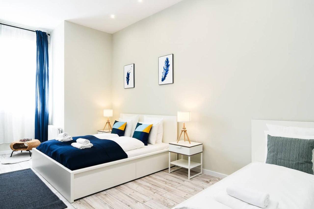 Ultra Central And Stylish Apartment With Ac Budapest Luaran gambar