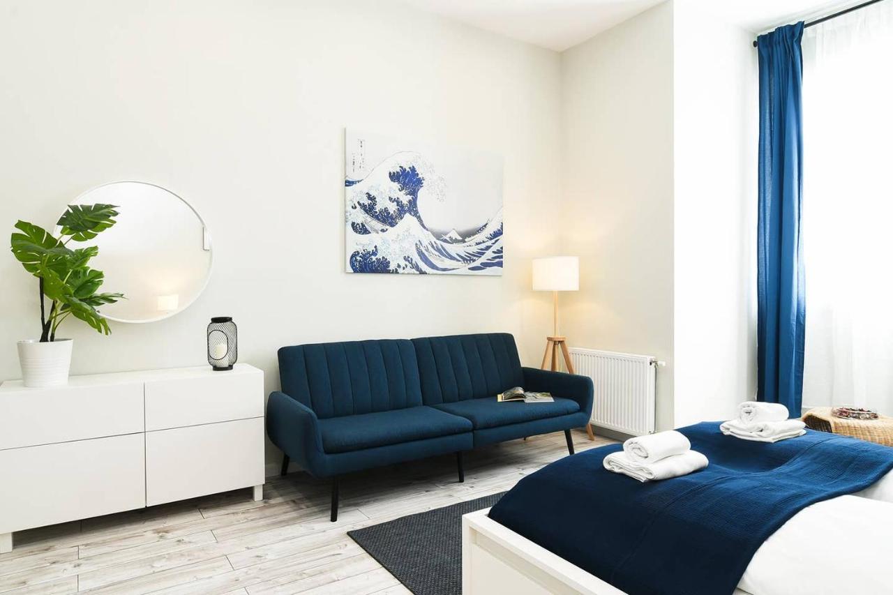 Ultra Central And Stylish Apartment With Ac Budapest Luaran gambar